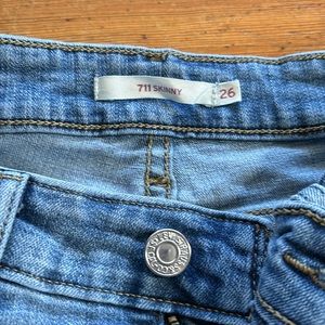 Levi’s 711 skinny jeans